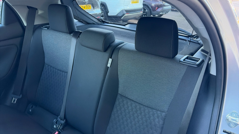 Toyota Yaris 1.5 Hybrid Design 5dr CVT Hybrid Hatchback